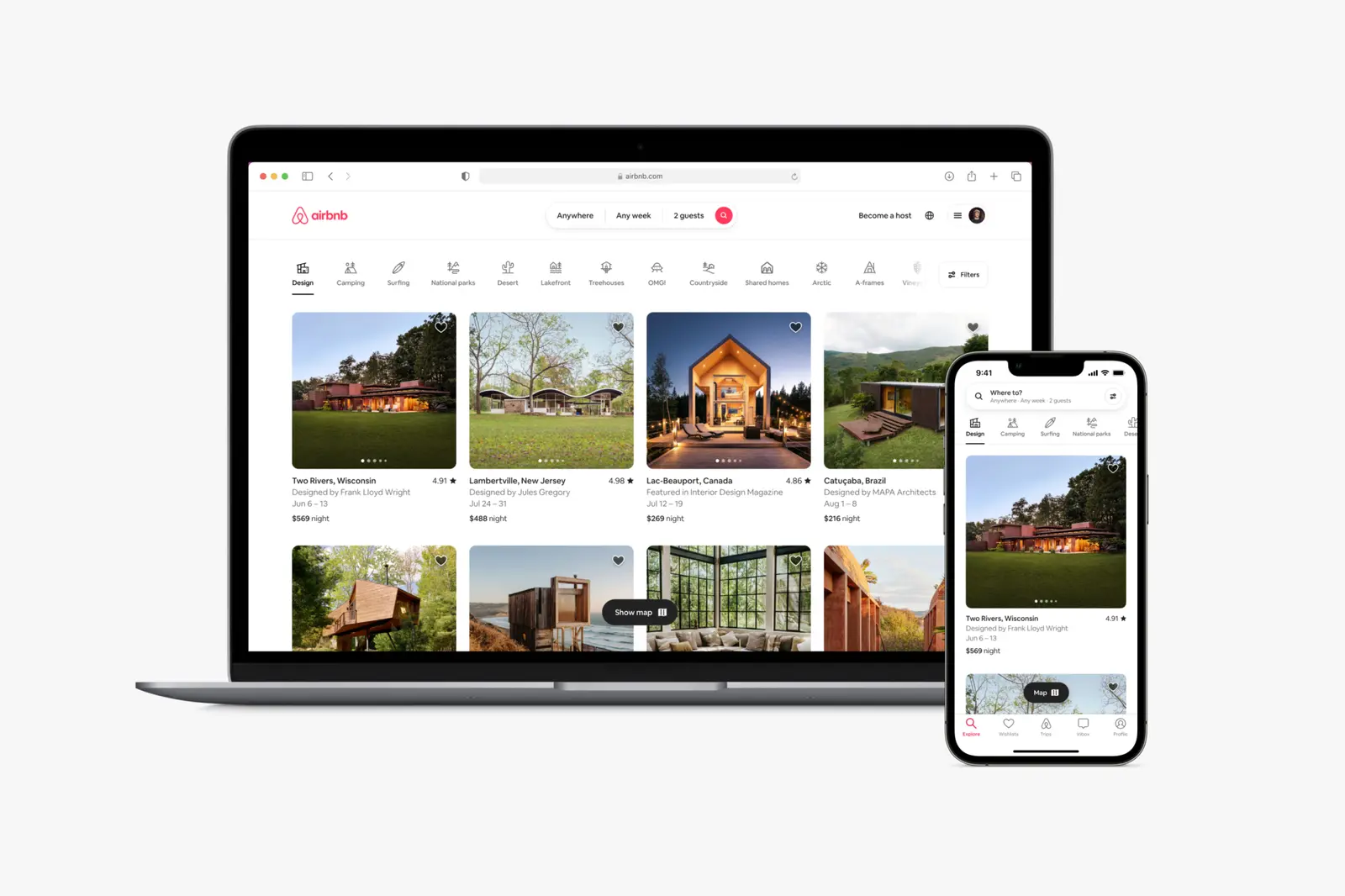 Interface Airbnb affichée sur ordinateur portable et smartphone